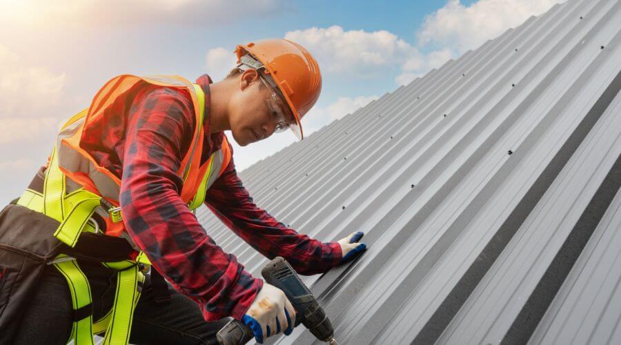 GAF certified roofer in Radcliffe, IA